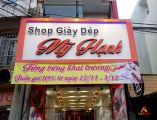Tham khảo mẫu bảng hiệu quảng cáo shop giày