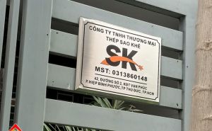 Bảng tên công ty ăn mòn bằng inox công ty Sao Khê