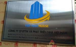 Bảng inox ăn mòn công ty VietNamHouse