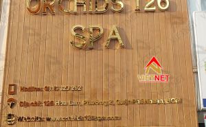 Bảng hiệu chữ inox vàng Orchids 126 Spa