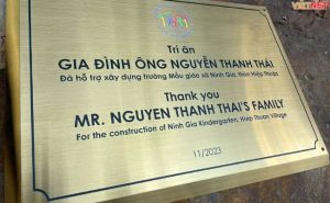 Bảng inox in UV Tri Ân