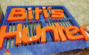 Chữ nổi mica thương hiệu Bitis Hunter