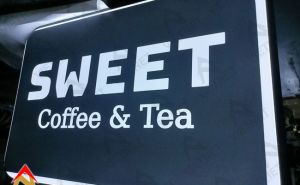 Gia công hộp đèn mica hút nổi Sweet Coffee Tea