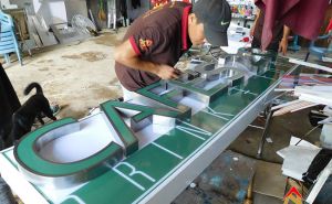 Bảng hiệu quảng cáo quán cafe đẹp 