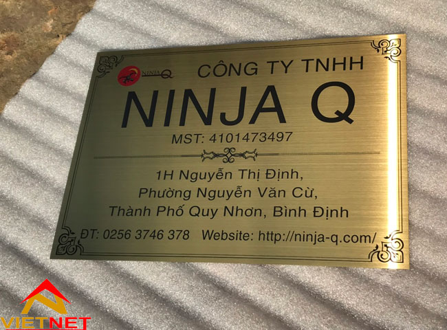 gia-cong-bang-inox-in-uv-cong-ty-ninja q