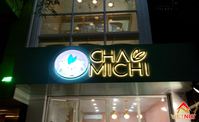Bảng hiệu quảng cáo trà sữa Chamichi