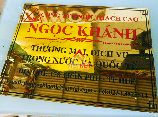bang-inox-an-mon-cong-ty-ngoc-khanh