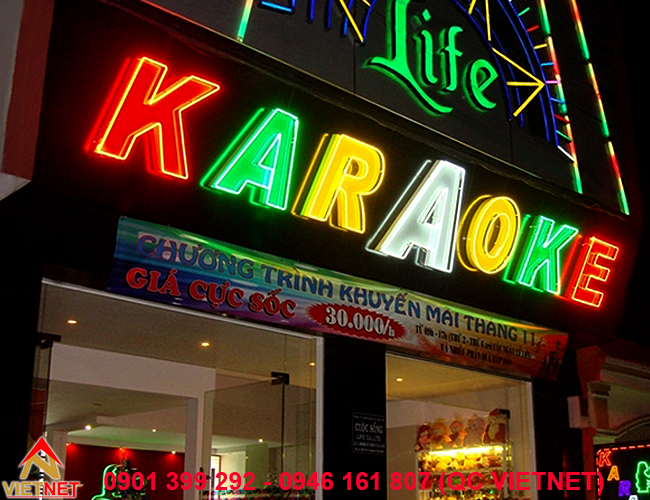 bang-hieu-quan-karaoke-dep-hien-nay