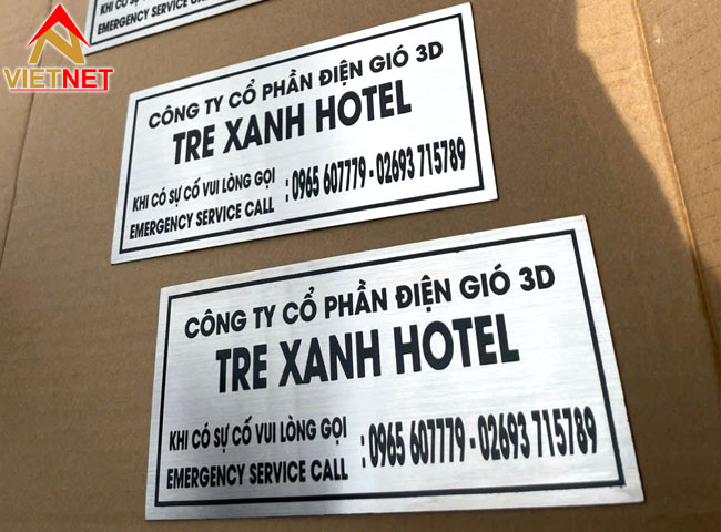 dau-tu-ben-vung-bang-ten-cong-ty-an-mon-bang-inox-chat-luong-cao