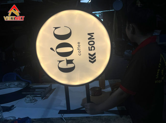 https://lambangquangcaodep.com/don-vi-lam-bang-quang-cao-dep.html