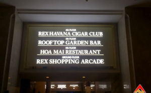 Bảng hiệu quảng cáo Khách Sạn Rex Quận 1 