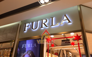 Mẫu bảng hiệu quảng cáo Shop Túi Xách Furla